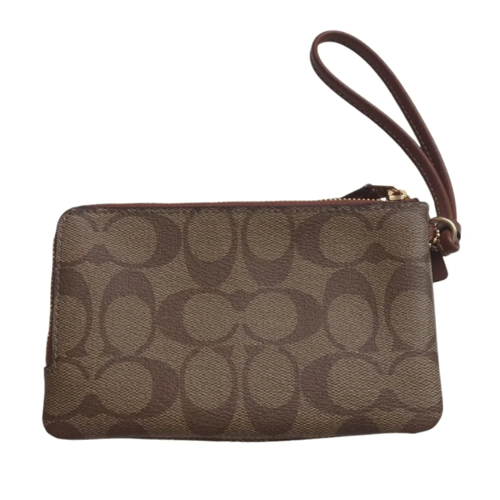 Coach double corner